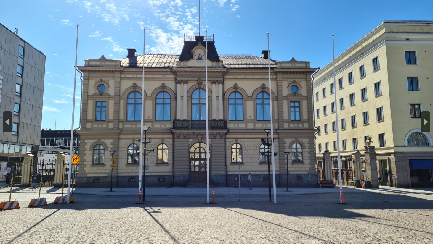 Ensimmäistä kertaa valtuustosalissa